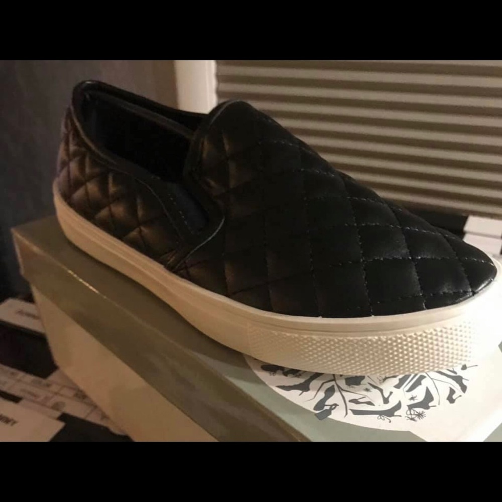 Brand new Black quilted slide on sneaker